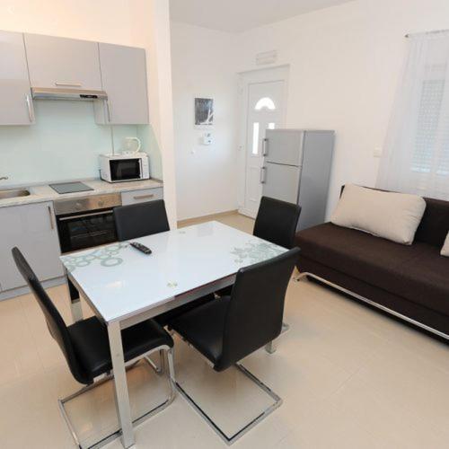 Apartmani Ivo Подстрана Екстериор снимка